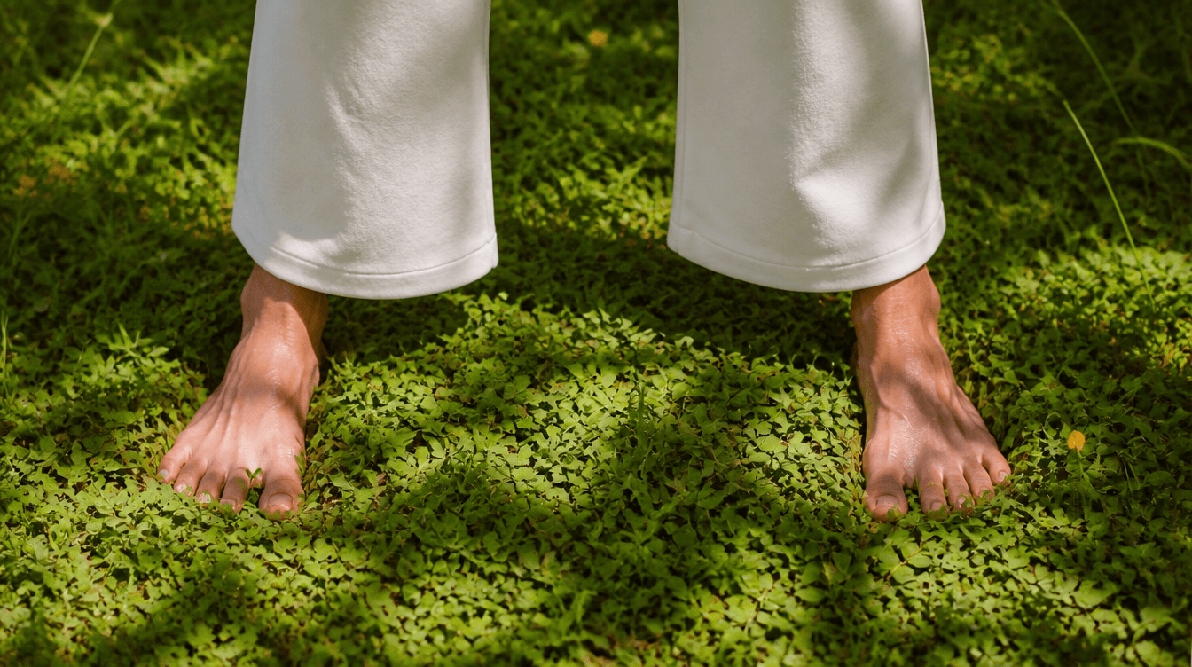 Pieds ancrés dans la terre, posture de yoga